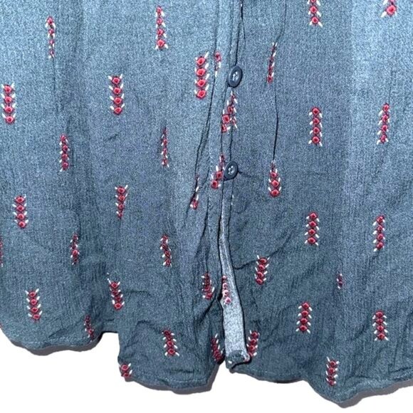 Torrid Womens  4 Blue & Red Peasant Style Blouse W/ Button Front - Picture 4 of 6